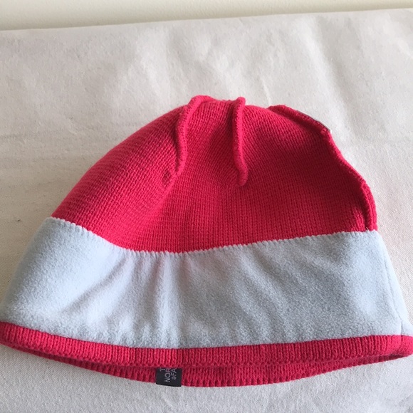 The North Face beanie pink knit hat One size cute Barbie pink! - Picture 8 of 8